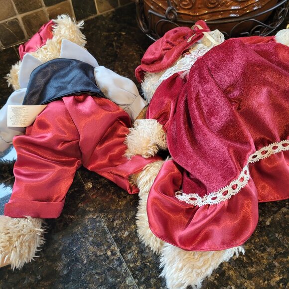 Vintage Pair of Dan Dee bears - such a cute homey couple!! - Picture 2 of 2